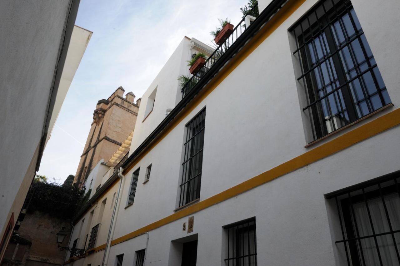 The Wall Of The Alcazar Palace เซบีญา ภายนอก รูปภาพ